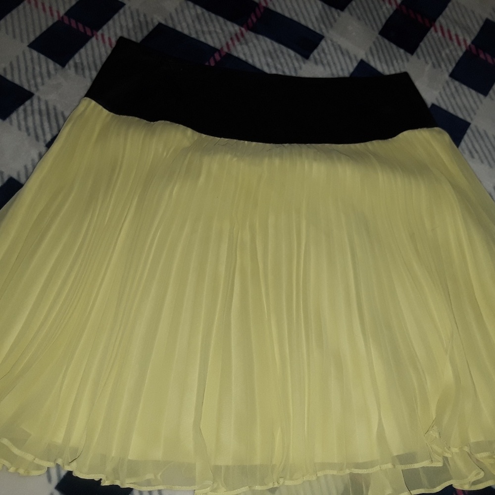 Yellow skirt